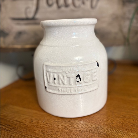 Other - Ceramic jar/vase/ spoon holder